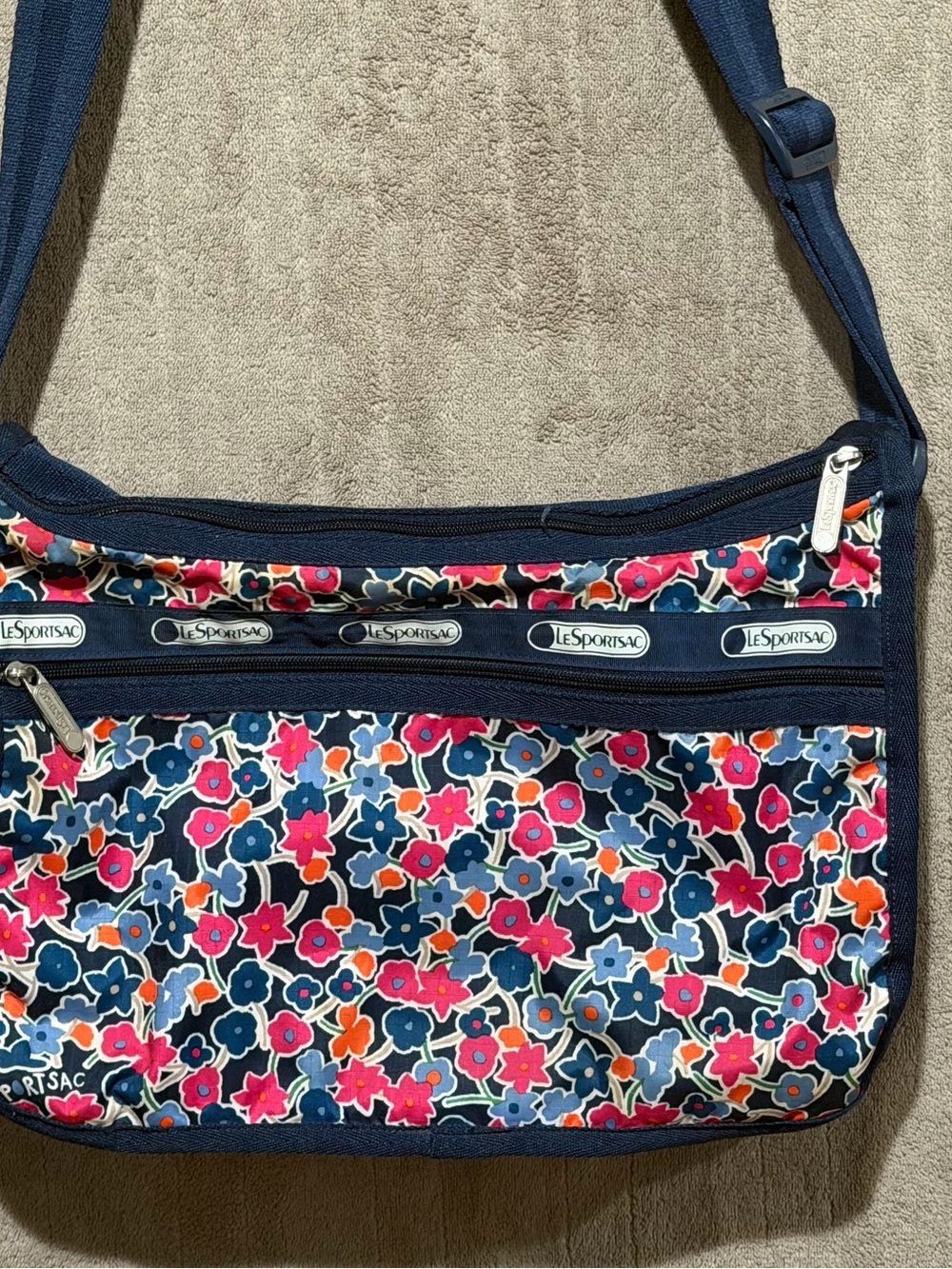 LeSportsac Deluxe Everyday Bag Women Medium Navy Blue Floral Crossbody Purse